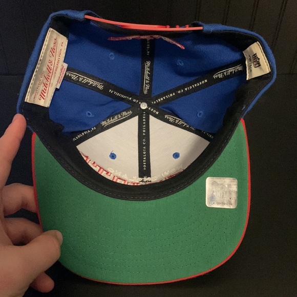 New England Patriots Mitchell & Ness Snapback Hat - Picture 3 of 4